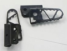 Подножка водителя Fighter125 правая, в сборе (палец, пружина)